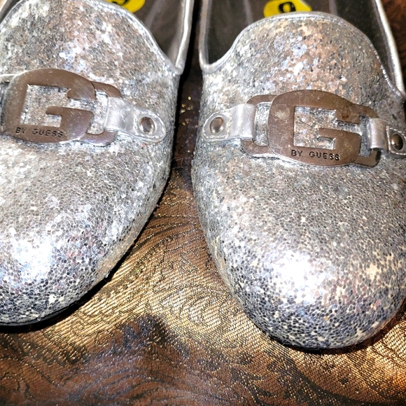 Guess flats women size US 9, Sparkle with Buckle - Picture 11 of 13